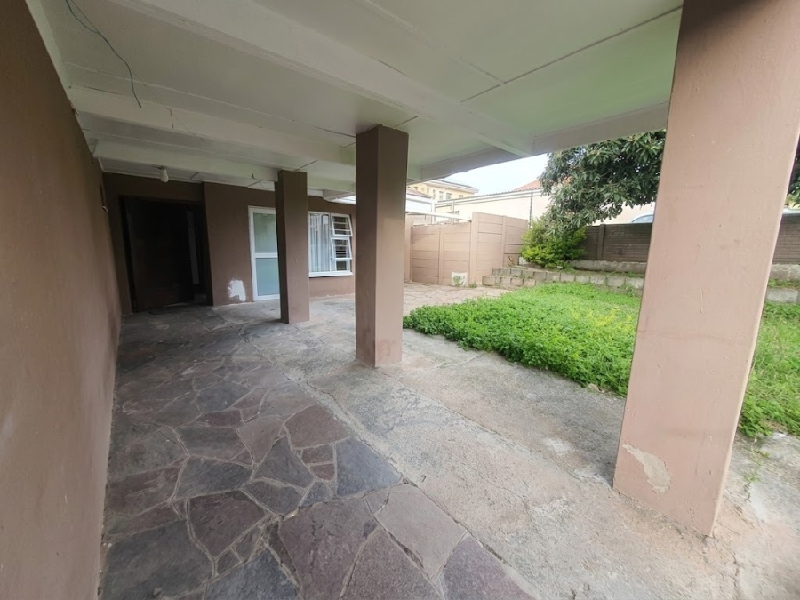 To Let 3 Bedroom Property for Rent in Beacon Bay Eastern Cape